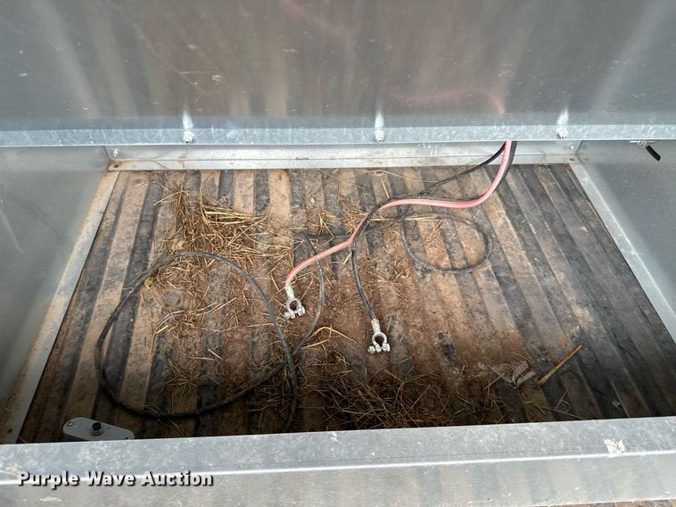 image for item DU9574 Stull Feeders cake feeder