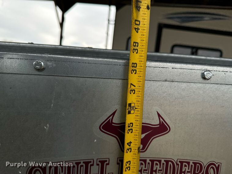 image for item DU9574 Stull Feeders cake feeder