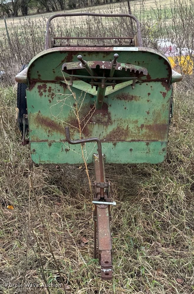 image for item DU9575 John Deere manure spreader