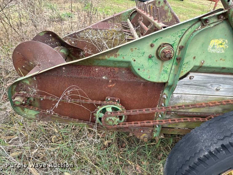 image for item DU9575 John Deere manure spreader