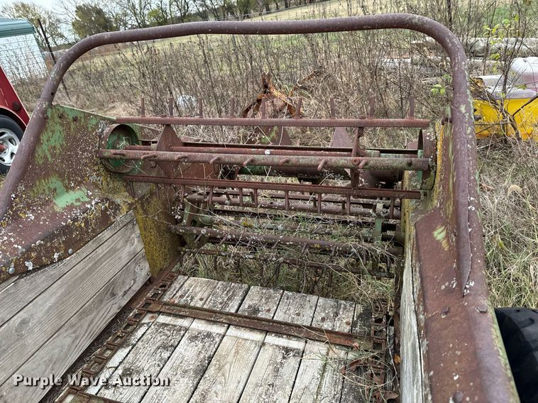 image for item DU9575 John Deere manure spreader