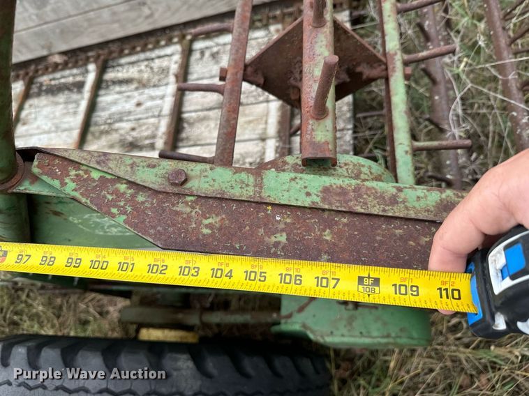 image for item DU9575 John Deere manure spreader