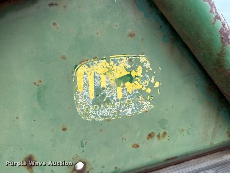 image for item DU9575 John Deere manure spreader