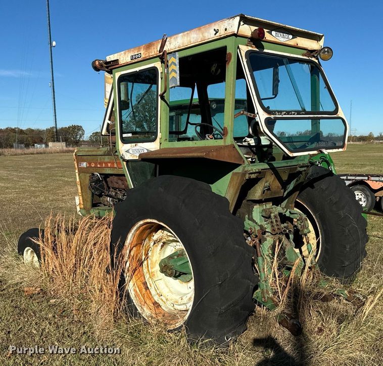 image for item DU9620 1968 Oliver  1750 tractor