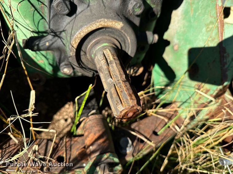 image for item DU9620 1968 Oliver  1750 tractor