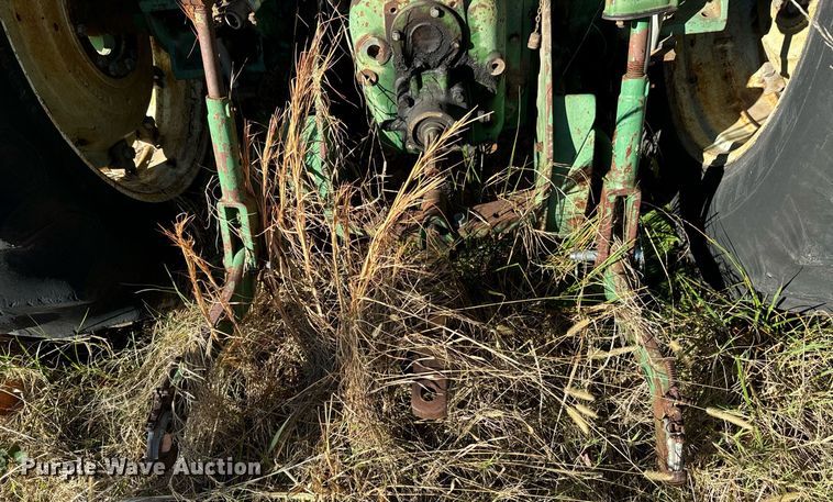 image for item DU9620 1968 Oliver  1750 tractor