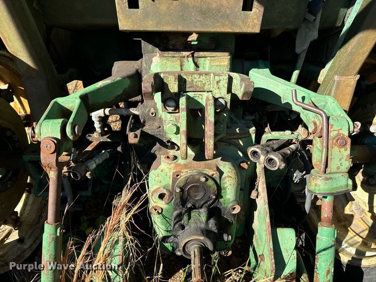 image for item DU9620 1968 Oliver  1750 tractor