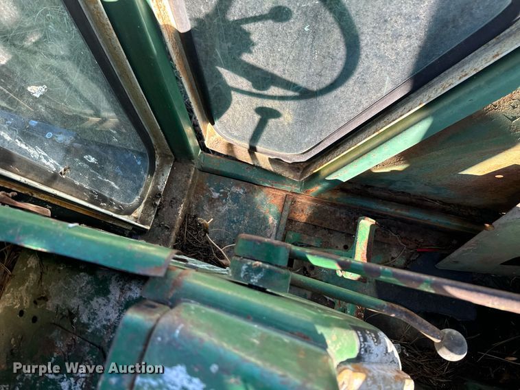 image for item DU9620 1968 Oliver  1750 tractor