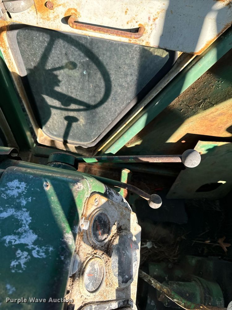 image for item DU9620 1968 Oliver  1750 tractor