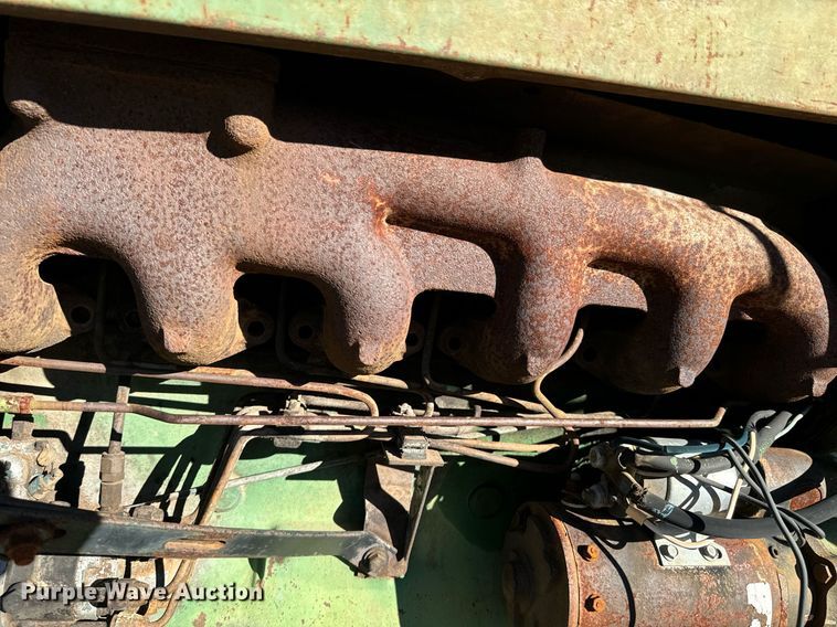 image for item DU9620 1968 Oliver  1750 tractor