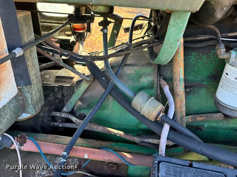 image for item DU9620 1968 Oliver  1750 tractor