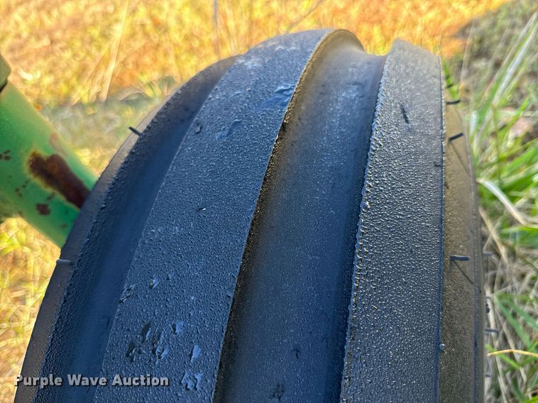 image for item DU9620 1968 Oliver  1750 tractor