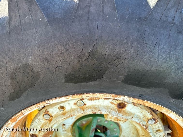 image for item DU9620 1968 Oliver  1750 tractor