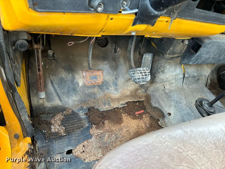 image for item DU9650 1979 Chevrolet C60 dump flatbed truck