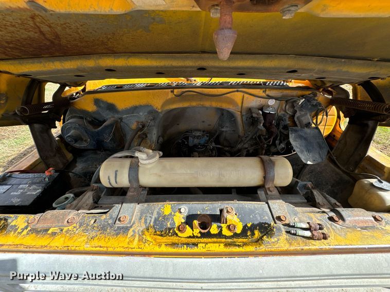 image for item DU9650 1979 Chevrolet C60 dump flatbed truck