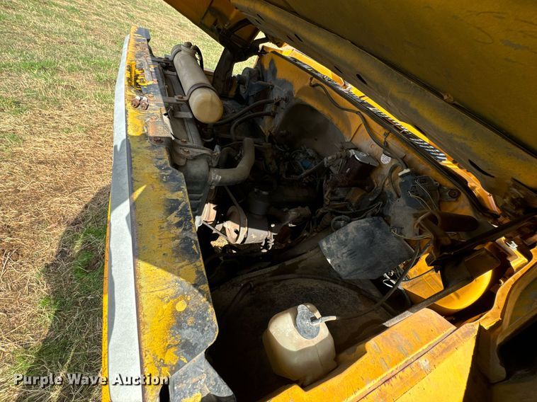 image for item DU9650 1979 Chevrolet C60 dump flatbed truck