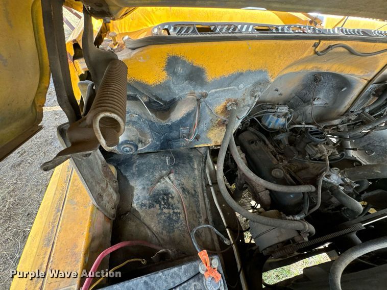 image for item DU9650 1979 Chevrolet C60 dump flatbed truck