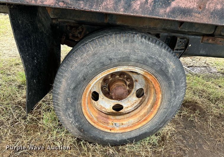 image for item DU9650 1979 Chevrolet C60 dump flatbed truck