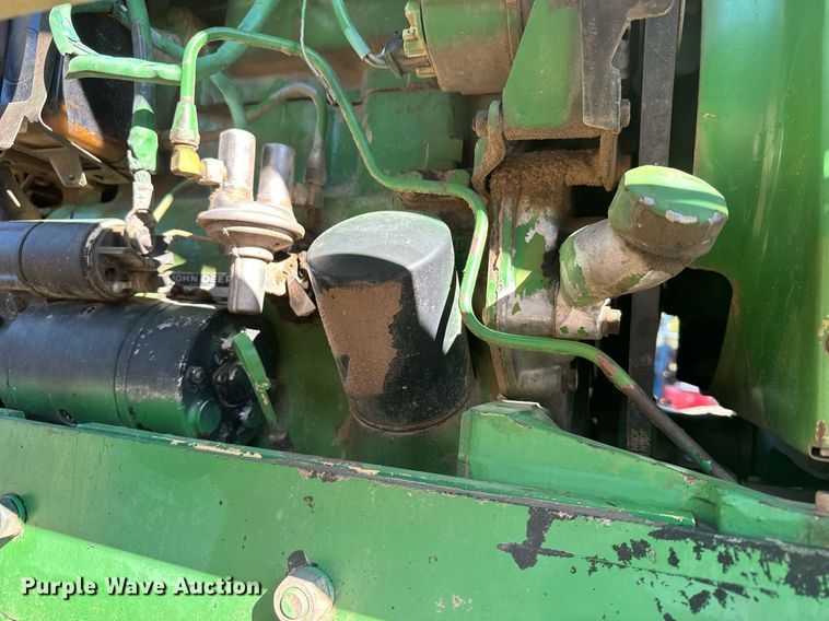 image for item DV2849 John Deere 2040 tractor