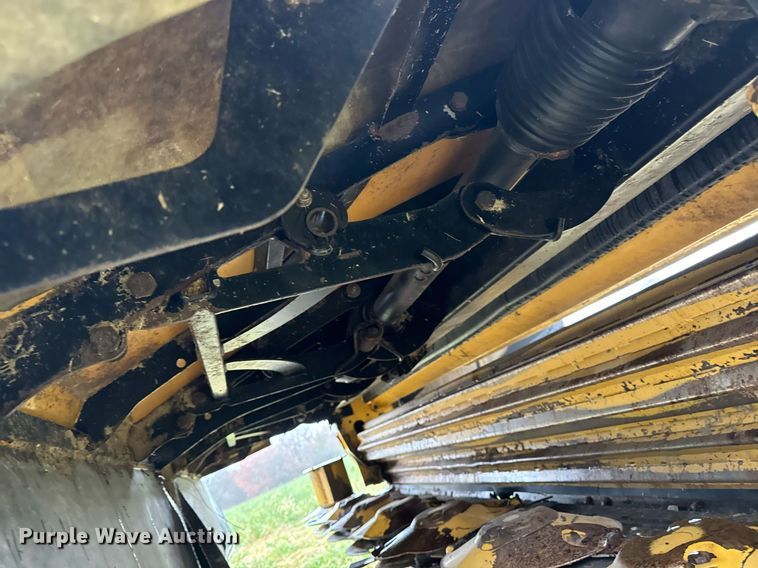 image for item DW2389 2016 Vermeer MC3700 disc mower