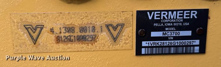 image for item DW2389 2016 Vermeer MC3700 disc mower