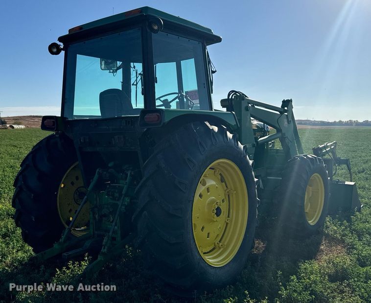 image for item DX3718 1983 John Deere 2950 MFWD tractor