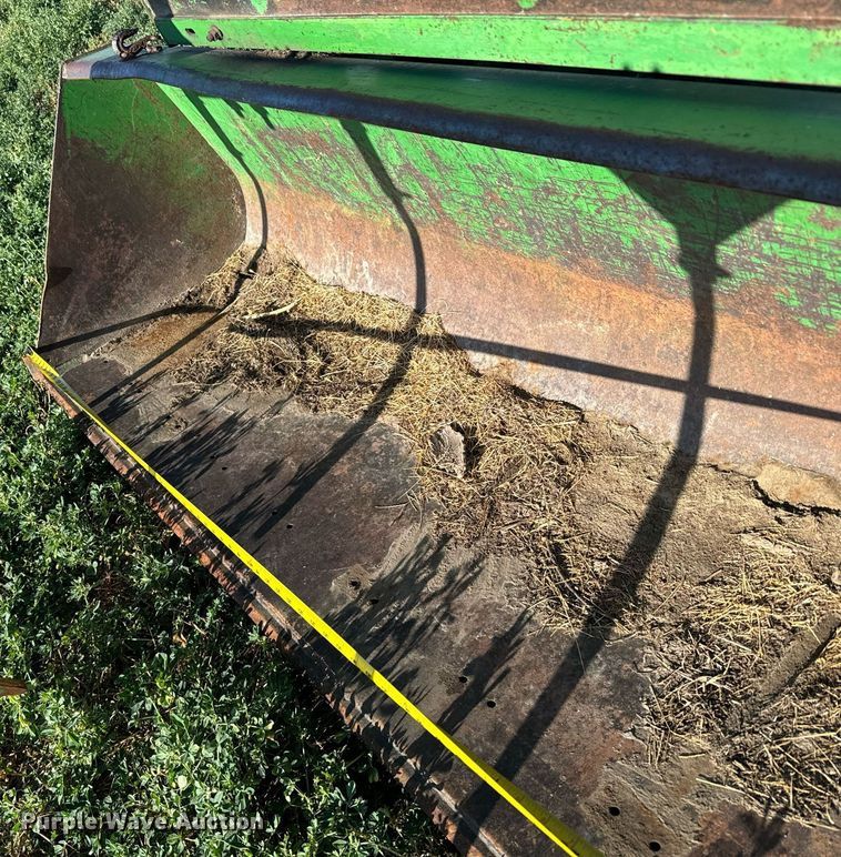 image for item DX3718 1983 John Deere 2950 MFWD tractor