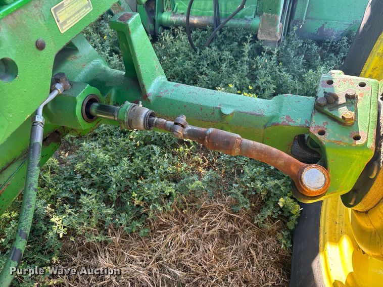 image for item DX3718 1983 John Deere 2950 MFWD tractor