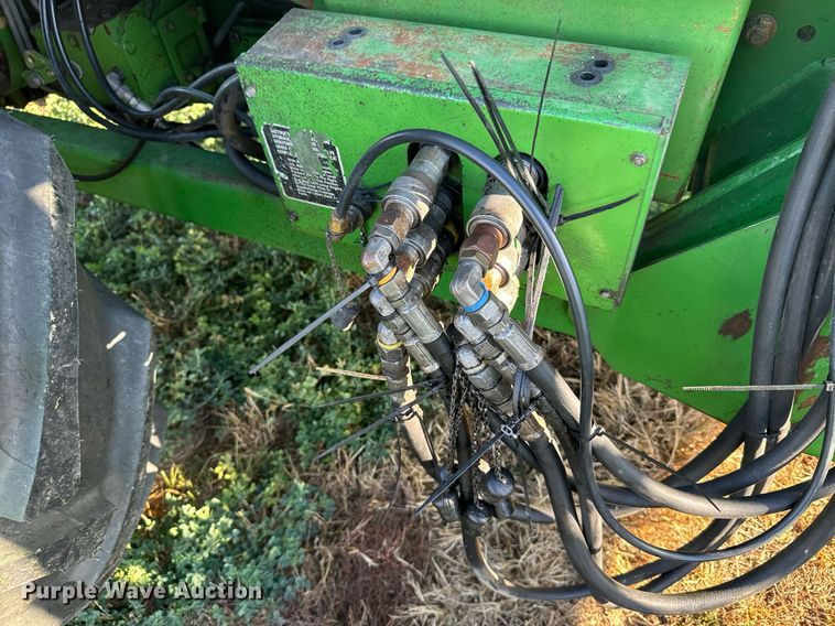 image for item DX3718 1983 John Deere 2950 MFWD tractor