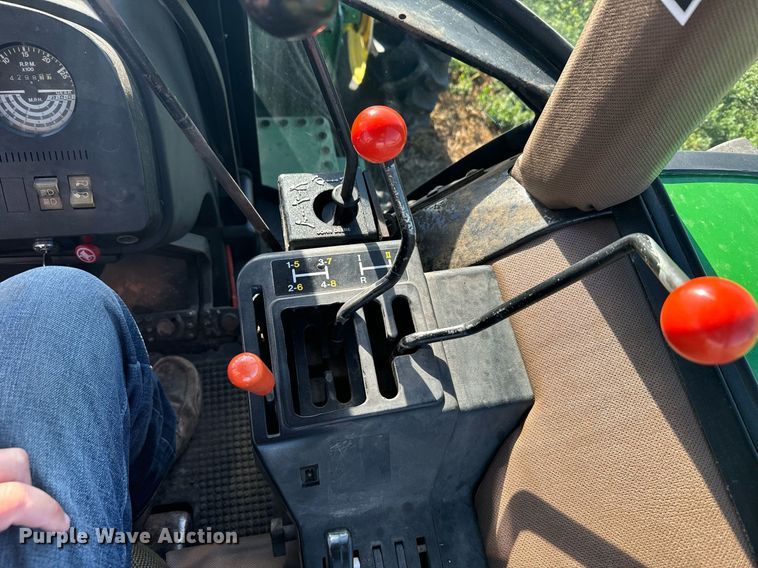 image for item DX3718 1983 John Deere 2950 MFWD tractor