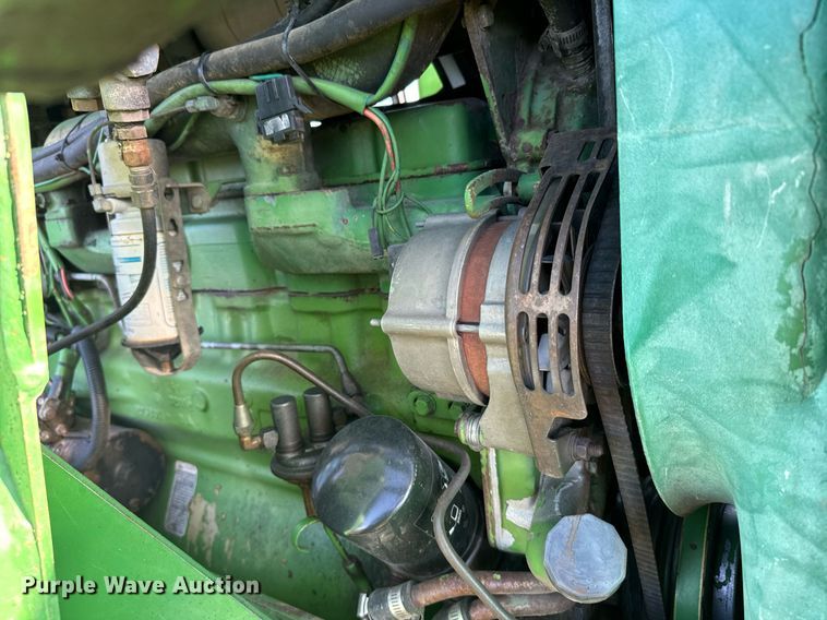 image for item DX3718 1983 John Deere 2950 MFWD tractor