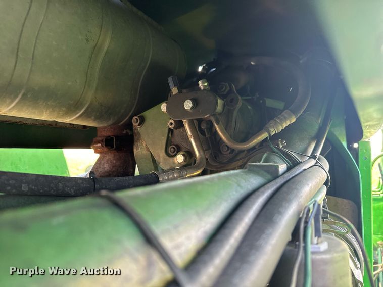 image for item DX3718 1983 John Deere 2950 MFWD tractor