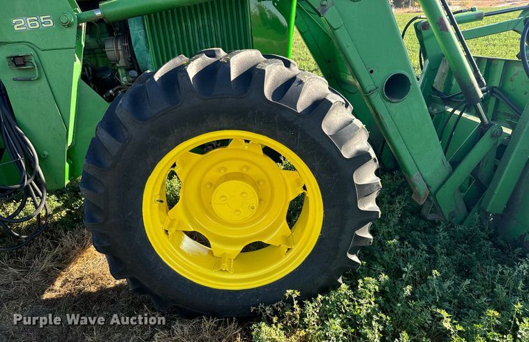 image for item DX3718 1983 John Deere 2950 MFWD tractor