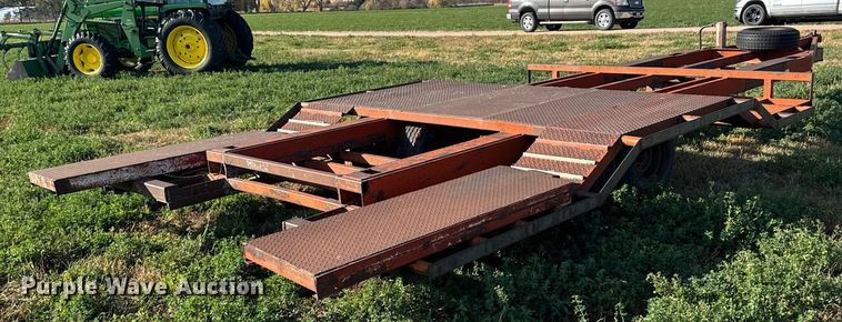 image for item DX3719 Donahue combine trailer