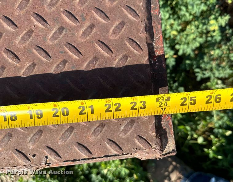 image for item DX3719 Donahue combine trailer