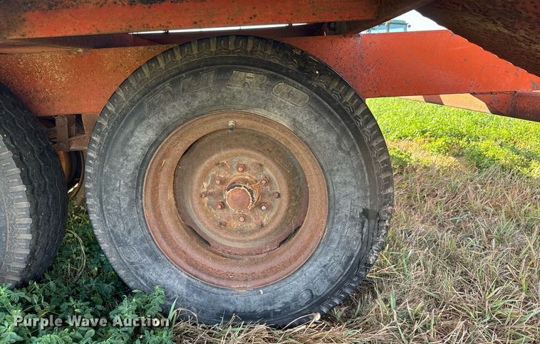 image for item DX3719 Donahue combine trailer