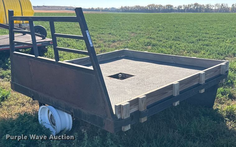 image for item DX3720 Flatbed