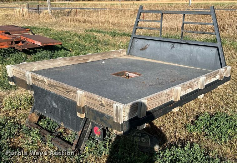 image for item DX3720 Flatbed