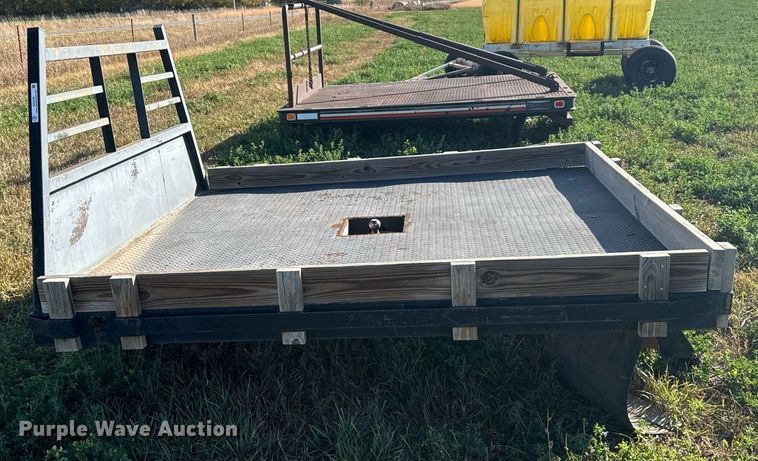 image for item DX3720 Flatbed