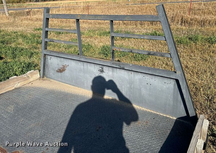 image for item DX3720 Flatbed