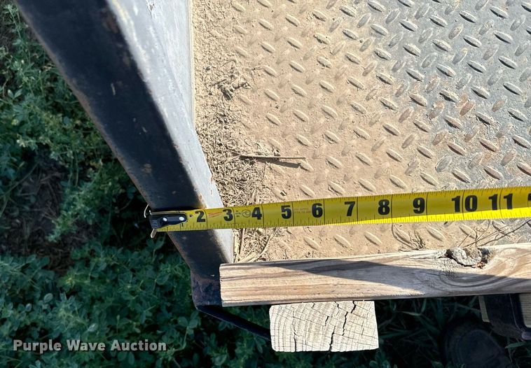 image for item DX3720 Flatbed