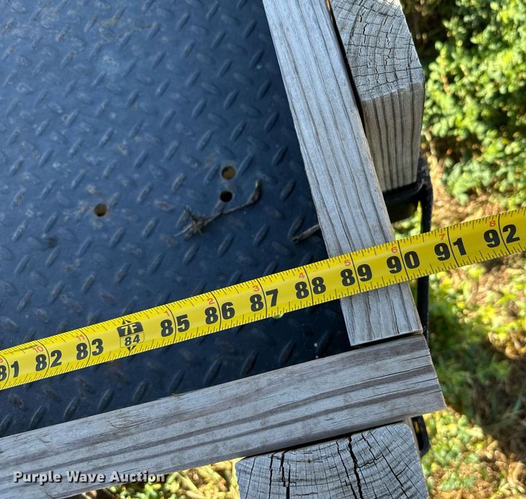 image for item DX3720 Flatbed