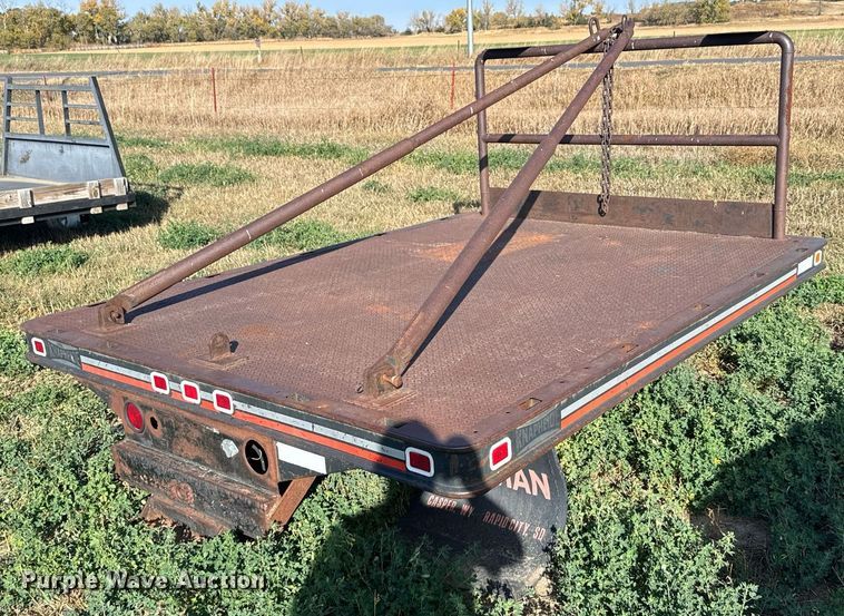 image for item DX3721 Knaphide flatbed