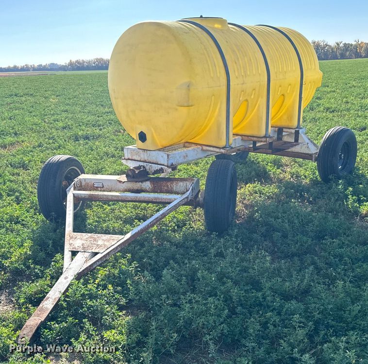 image for item DX3722 Tank trailer