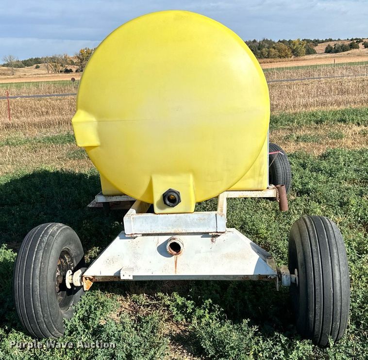 image for item DX3722 Tank trailer