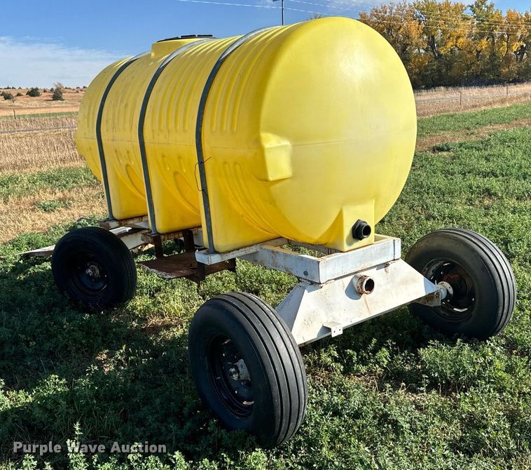 image for item DX3722 Tank trailer