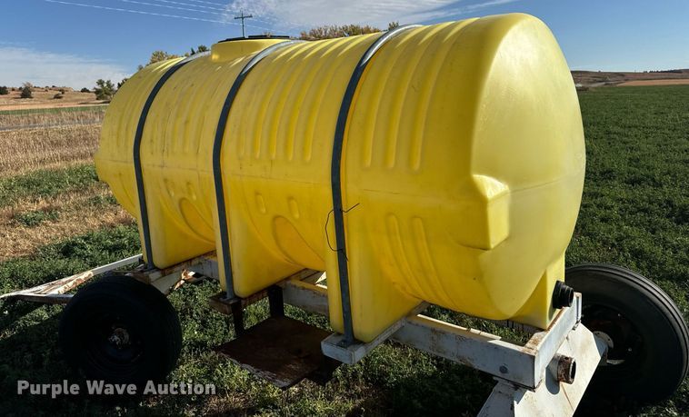 image for item DX3722 Tank trailer