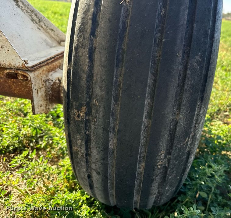 image for item DX3722 Tank trailer