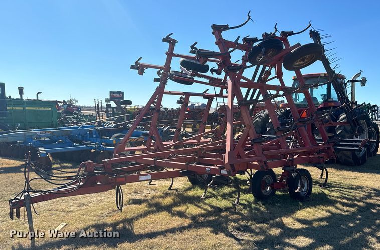 image for item DX3755 Case IH 4800 field cultivator