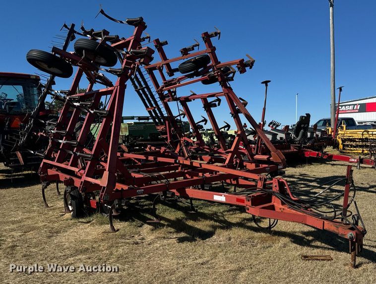 image for item DX3755 Case IH 4800 field cultivator